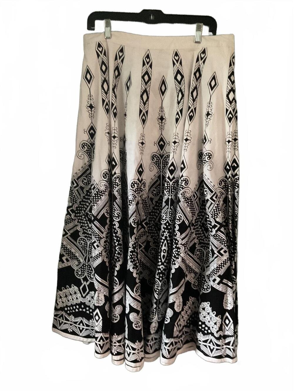For The Republic Black and White Patterned Midi Full Skirt with Pockets Size 12